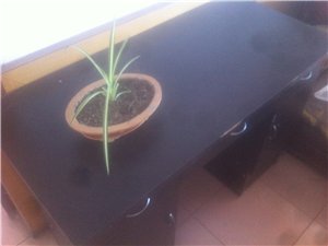 书桌餐桌凳子